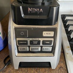Ninja Blender Base, blade and lid